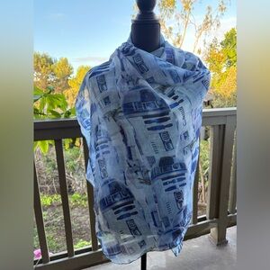 NWT Star Wars R2-D2 Lightweight Scarf Blue Light Blue